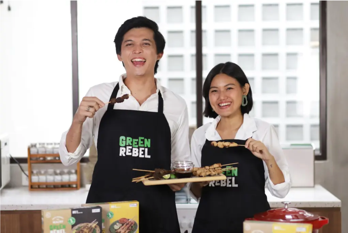 Green Rebel Foods co-founders Max Mandias (left) and Helga Angelina Tjahjadi / Photo credit: Green Rebel